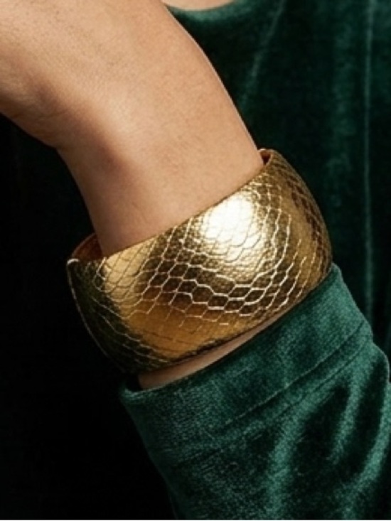 Nordstrom Jewelry - 🆕 Nordstrom Textured Bangle